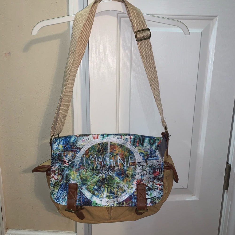 Madden girl rare imagine messenger bag peace sign